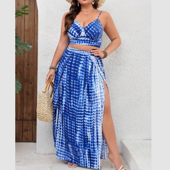 Dresses & Skirts - Boho blue tie dye crop top and slit thigh maxi skirt set